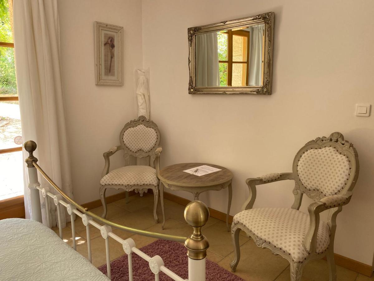 Bed and Breakfast Les Jonquilles Domme Esterno foto