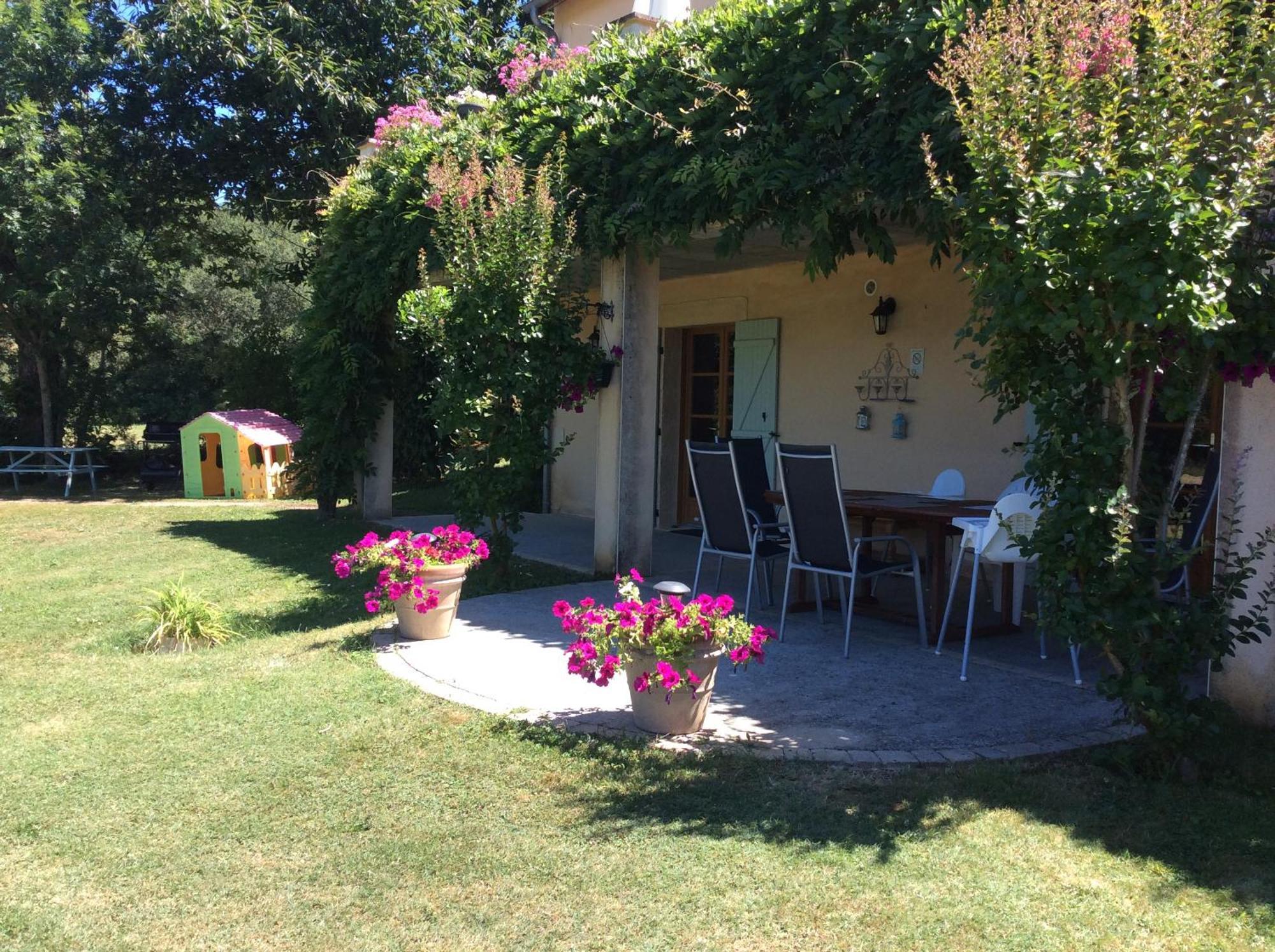 Bed and Breakfast Les Jonquilles Domme Esterno foto